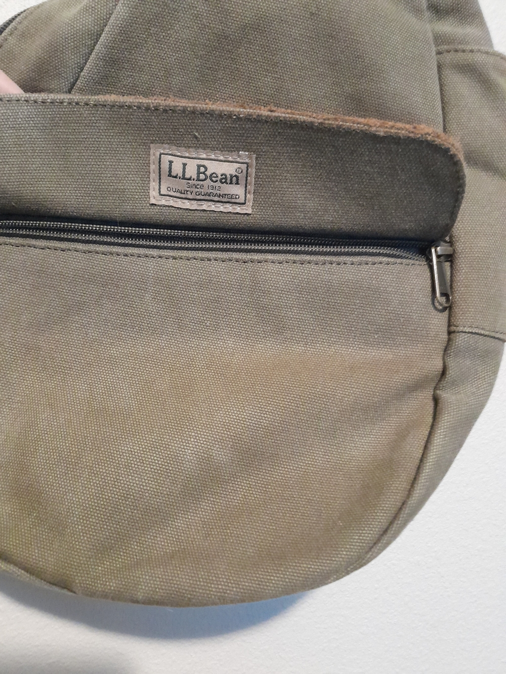 L.L. Bean Olive Green Canvas Men’s Crossbody / Shoulder Bag - Picture 2 of 9